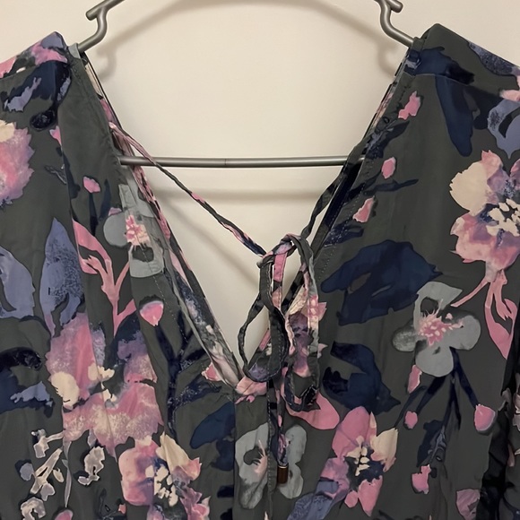 Floral Maturity Dress - Picture 5 of 6